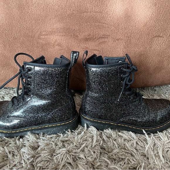Doc Martens- sparkly black-girls - Picture 4 of 4